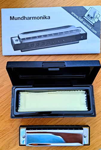 Key diatonic harmonica - of,